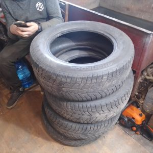 Шини Hankook 215/60/16 зима